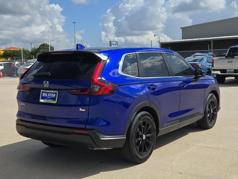 Certified 2025 Honda CR-V EX image 3