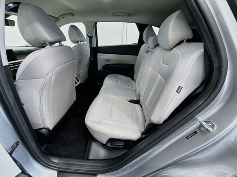 Used 2025 Hyundai Tucson SEL FWD image 27