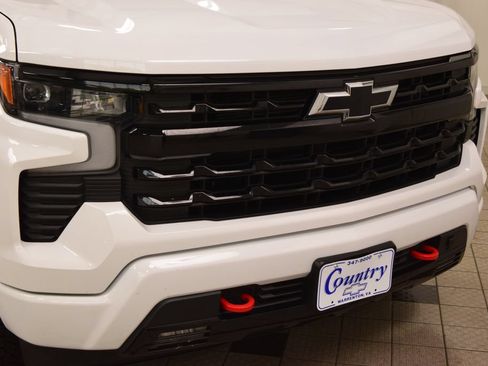 Used 2023 Chevrolet Silverado 1500 RST w/ Redline Edition AWD/4WD image 14