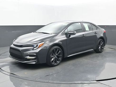 Used 2025 Toyota Corolla SE image 21