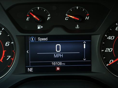 Used 2022 Chevrolet Camaro LT w/ Technology Package image 19