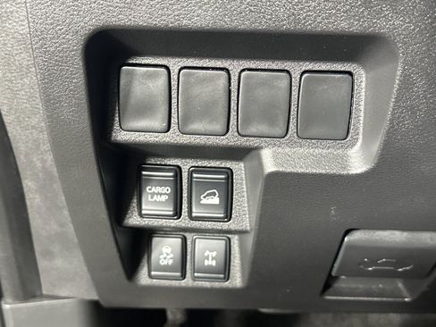 Used 2024 Nissan Frontier PRO-4X AWD/4WD image 25