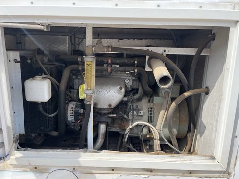 Used 2013 Ford E-250 and Econoline 250 RWD image 18