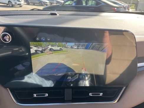 New 2026 Chevrolet Equinox ACTIV w/ Convenience Package III FWD image 26