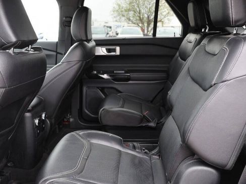 Used 2023 Ford Explorer ST w/ Equipment Group 401A AWD/4WD image 18