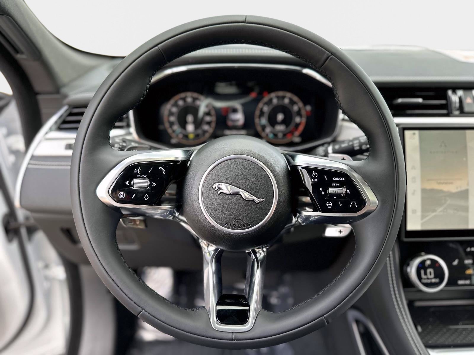 New 2026 Jaguar F-PACE R-Dynamic S AWD/4WD image 21