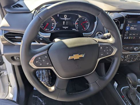 Used 2023 Chevrolet Traverse High Country image 15