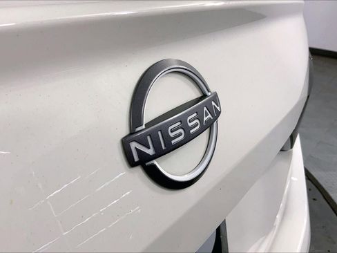Used 2025 Nissan Altima 2.5 SV FWD image 29