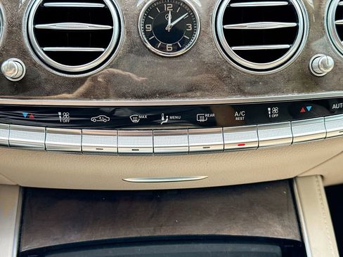 Used 2020 Mercedes-Benz S 560 Sedan image 17