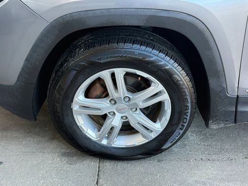 Used 2018 GMC Terrain SLE image 36