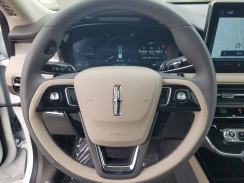 Certified 2024 Lincoln Corsair AWD w/ Equipment Group 101A image 14