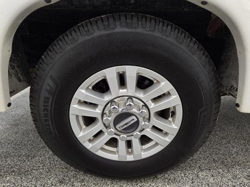 Used 2019 Ford F250 XL w/ STX Appearance Package RWD image 26