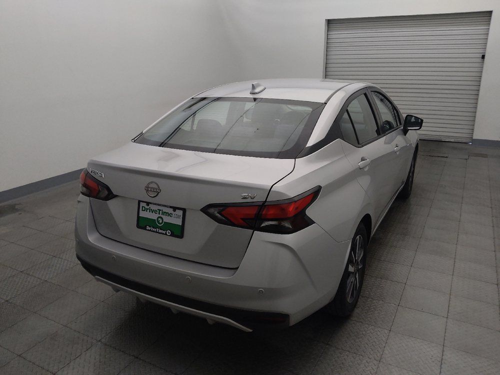 Used 2023 Nissan Versa SV FWD image 7