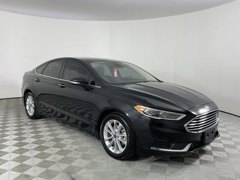 Used 2020 Ford Fusion SEL image 3