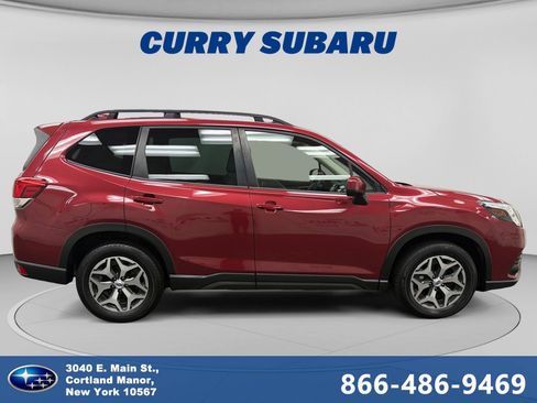 Certified 2023 Subaru Forester Premium AWD/4WD image 6