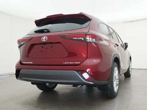 New 2026 Toyota Highlander Limited image 96
