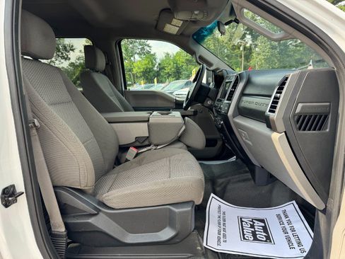 Used 2018 Ford F250 XLT w/ Camper Package AWD/4WD image 18