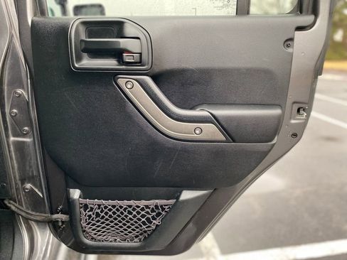 Used 2017 Jeep Wrangler Unlimited Sport image 13