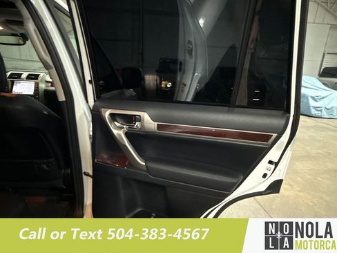 Used 2014 Lexus GX 460 w/ Premium Package AWD/4WD image 27