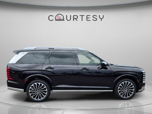 New 2026 Hyundai Palisade Calligraphy FWD image 6