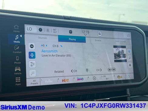 Used 2024 Jeep Wrangler Unlimited Rubicon image 29