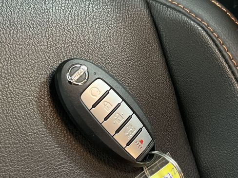 Certified 2023 Nissan Sentra SR w/ SR Premium Package image 25