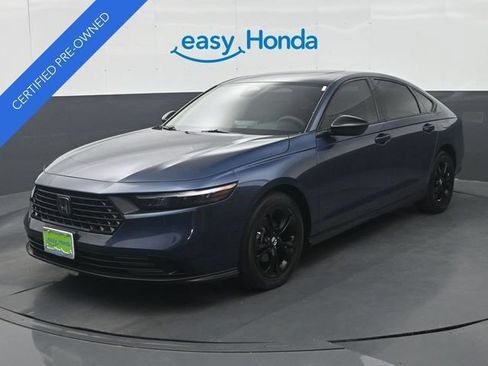 Certified 2025 Honda Accord SE image 3