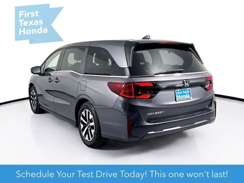 Used 2026 Honda Odyssey EX-L image 6