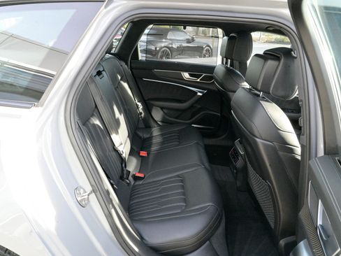 Used 2025 Audi RS 6 performance image 51