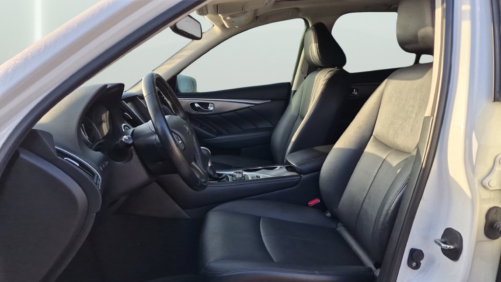 Used 2015 INFINITI Q50 Premium AWD/4WD image 11