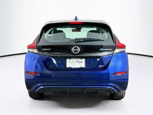Used 2019 Nissan Leaf SV w/ SV Technology Package FWD image 7
