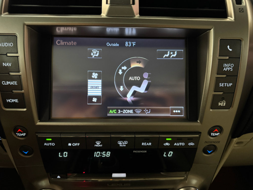 Used 2021 Lexus GX 460 Premium w/ Premium Package AWD/4WD image 31