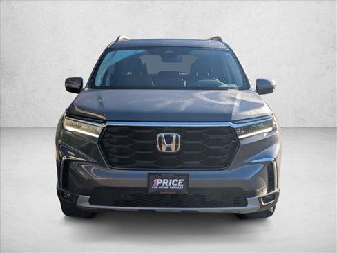 Used 2024 Honda Pilot Elite image 2