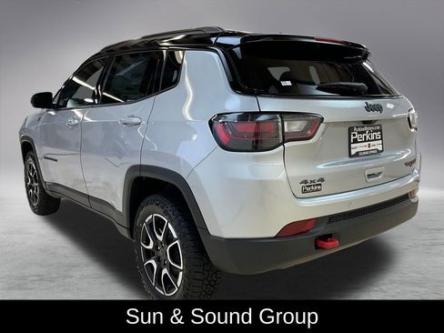 New 2025 Jeep Compass Trailhawk w/ Trailhawk Elite Group image 5