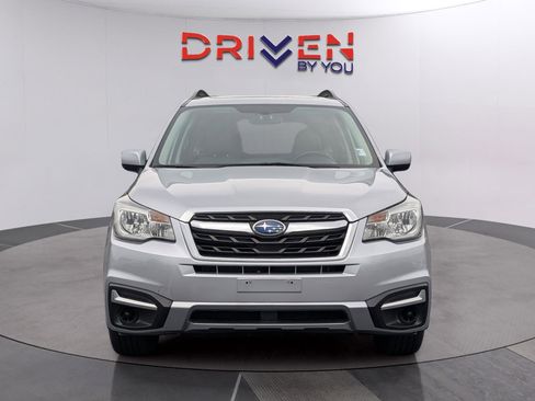 Used 2017 Subaru Forester 2.5i Premium w/ All-Weather Package AWD/4WD image 8