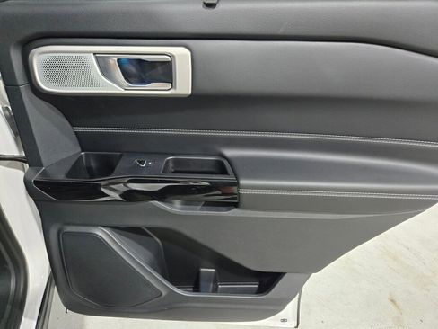 Certified 2022 Ford Explorer ST w/ Equipment Group 401A image 9