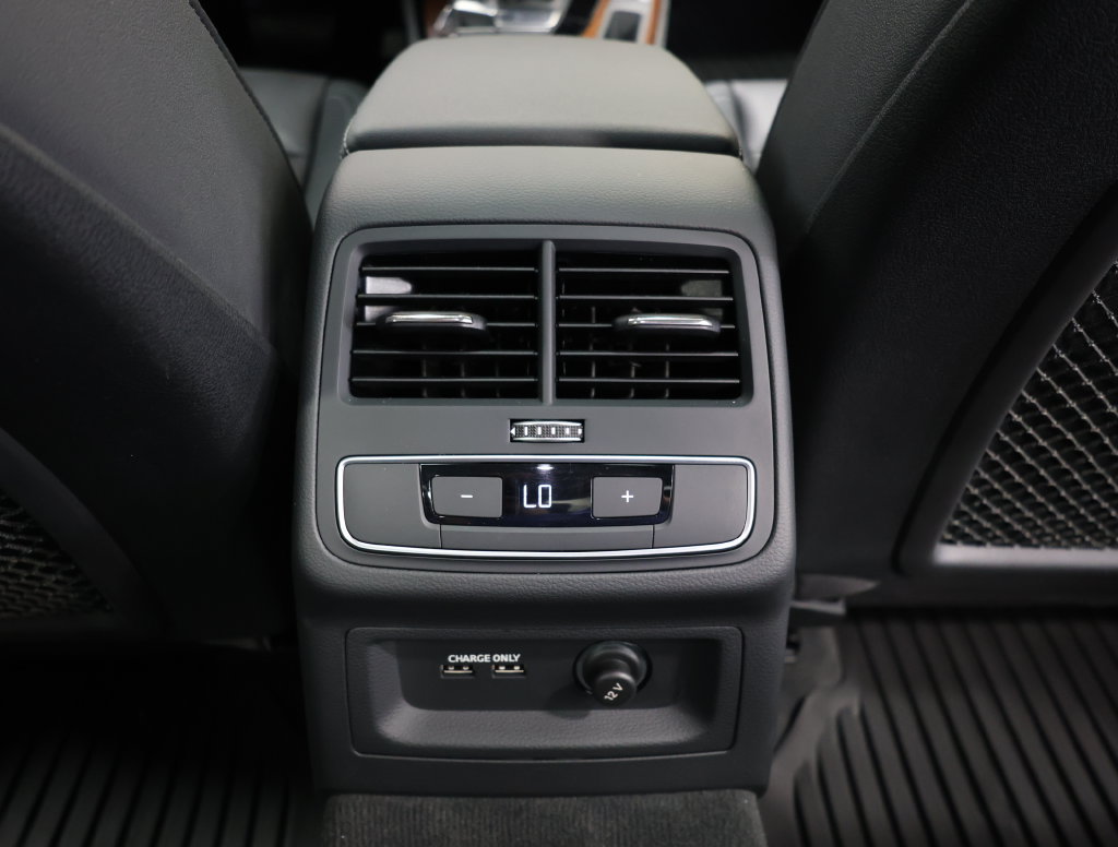 Used 2023 Audi A4 2.0T Premium Plus w/ Premium Plus Package AWD/4WD image 25