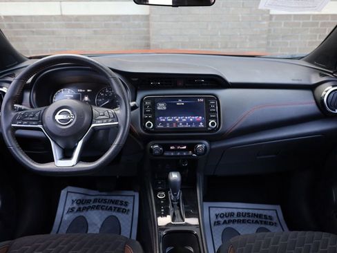 Used 2023 Nissan Kicks SR image 30
