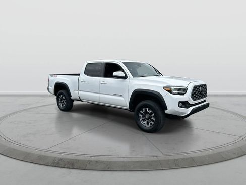 Used 2023 Toyota Tacoma TRD Off-Road AWD/4WD image 2