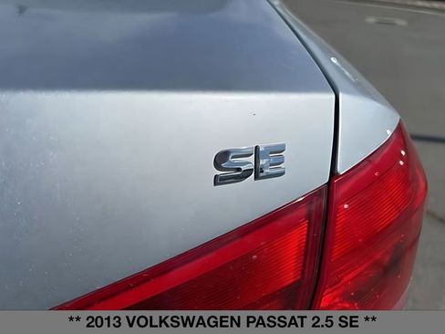 Used 2013 Volkswagen Passat 2.5 SE FWD image 16