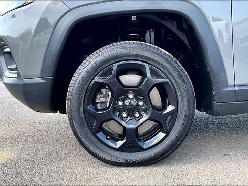 Used 2023 Jeep Compass Trailhawk AWD/4WD image 33
