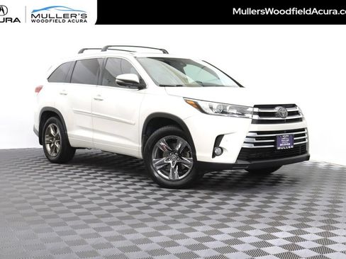 Used 2018 Toyota Highlander Limited Platinum AWD/4WD image 1