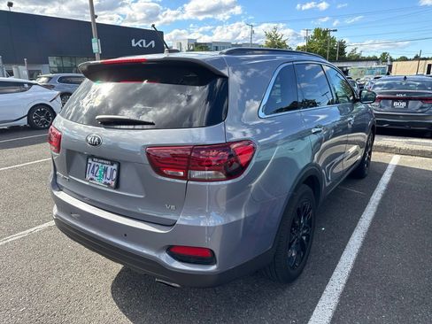 Used 2020 Kia Sorento S AWD/4WD image 3