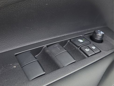 Used 2026 Toyota Corolla XLE FWD image 18