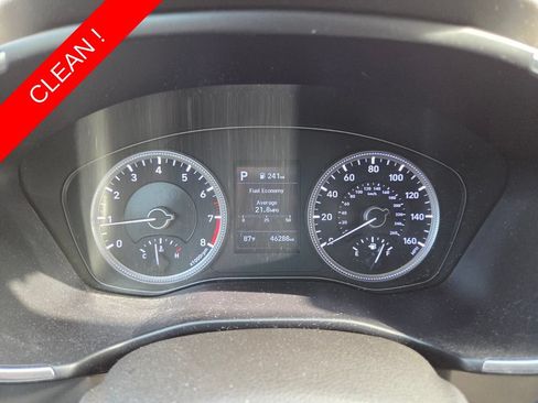 Used 2019 Hyundai Santa Fe SE FWD image 32