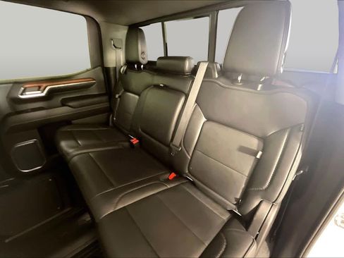 Used 2023 GMC Sierra 1500 Denali w/ Technology Package AWD/4WD image 19