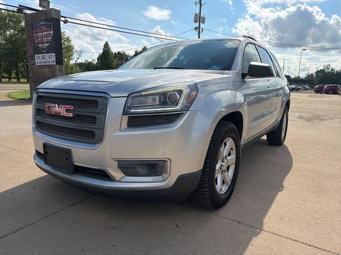 Used 2014 GMC Acadia SLE FWD image 1