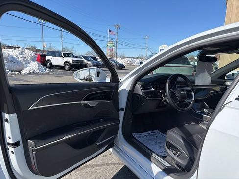 Used 2020 Audi A8 L 4.0T w/ Executive Package image 5