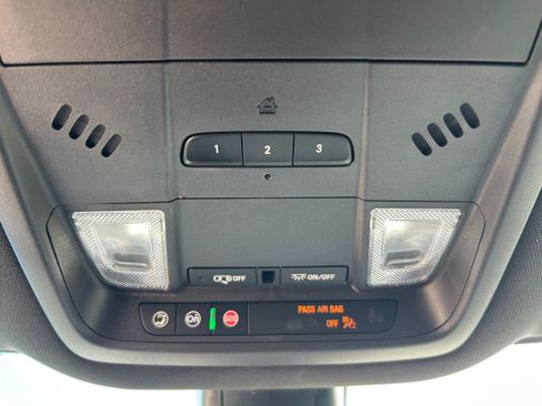 Used 2023 Buick Enclave Essence w/ Sport Touring Edition FWD image 25