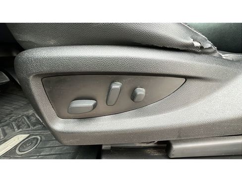 Certified 2018 Chevrolet Silverado 1500 LTZ w/ Sport Package image 25